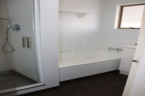 Photo of property in 2/30 Whitley Avenue, Ebdentown, Upper Hutt, 5018