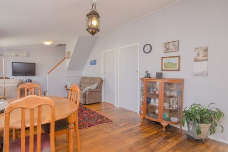 Photo of property in 1/220a Church Street, Onehunga, Auckland, 1061