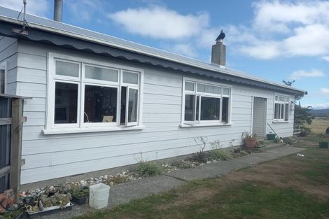 Photo of property in 3 Main Road, Tuatapere, 9620