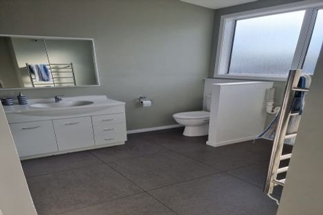 Photo of property in 20 Mackworth Street, Woolston, Christchurch, 8062