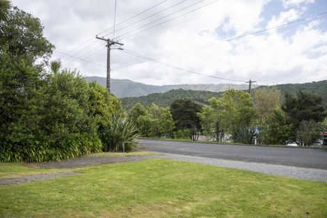 Photo of property in 87 Milton Terrace, Picton, 7220