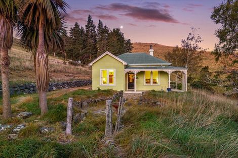 Photo of property in 3 Robin Hood Bay Road, Peraki, Little River, 7591