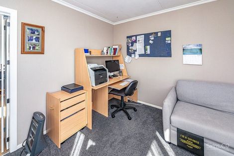 Photo of property in 34 Selwyn Crescent, College Estate, Whanganui, 4500