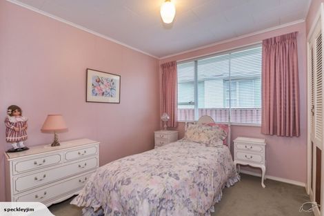 Photo of property in 301 Stokes Valley Road, Stokes Valley, Lower Hutt, 5019