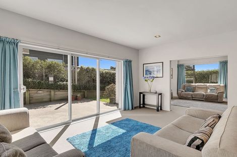 Photo of property in 36 Tongariro Drive, Aotea, Porirua, 5024