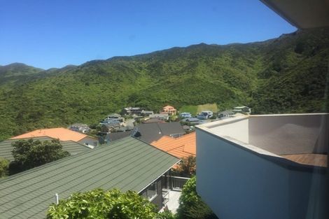 Photo of property in 6 Kapil Grove, Khandallah, Wellington, 6035