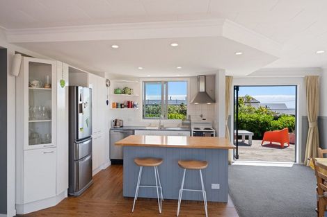 Photo of property in 17 Moana Street, Otaki Beach, Otaki, 5512