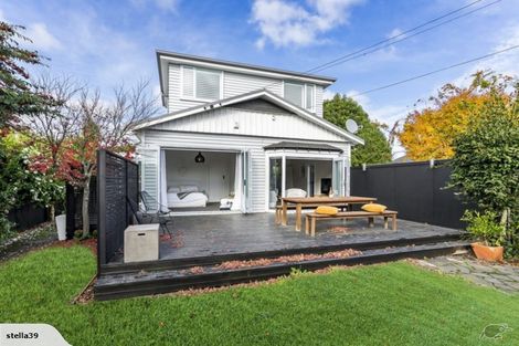 Photo of property in 64 Jeffreys Road, Fendalton, Christchurch, 8052
