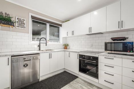 Photo of property in 112 Rangituhi Crescent, Takapuwahia, Porirua, 5022