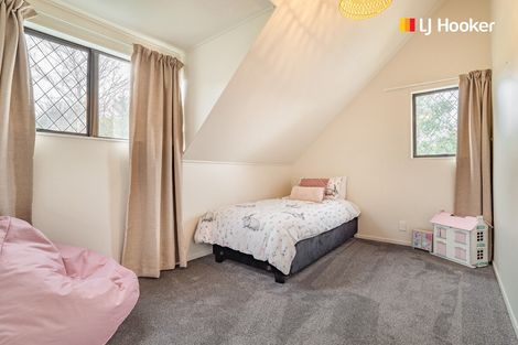 Photo of property in 27 Glenross Street, Glenross, Dunedin, 9011