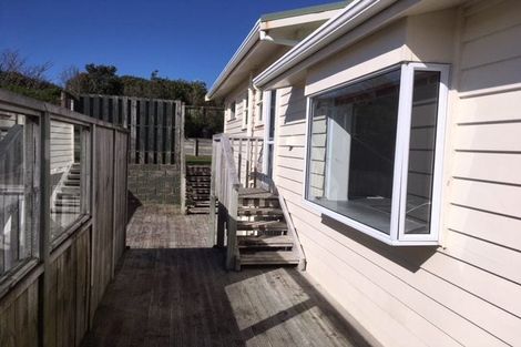 Photo of property in 14 Carluke Street, Paparangi, Wellington, 6037