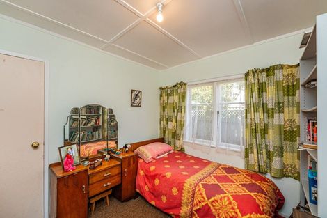 Photo of property in 5 Gawler Street, Te Horo Beach, Otaki, 5581