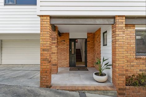 Photo of property in 11 Barrier View Road, Leigh, 0985