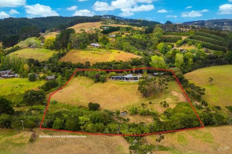 Photo of property in 126 Taiapa Road, Muriwai, 0881