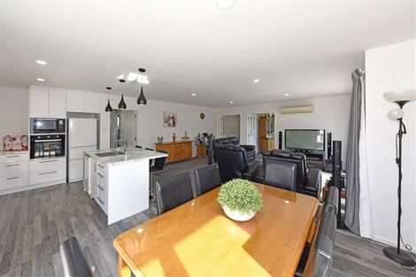 Photo of property in 12 Sweet Waters Place, Woolston, Christchurch, 8023