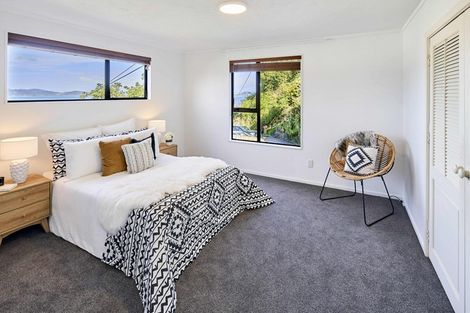 Photo of property in 8 Korokoro Road, Korokoro, Lower Hutt, 5012