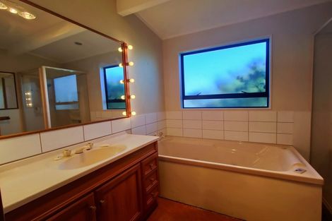 Photo of property in 33 Weymouth Road, Manurewa, Auckland, 2102