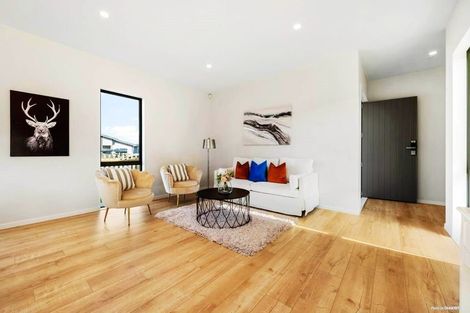 Photo of property in 1 Creswell Lane, Papakura, 2110