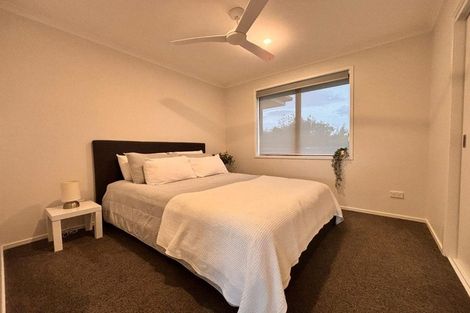 Photo of property in 23 Rowles Road, Pukekohe, 2120