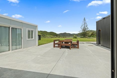 Photo of property in 35 Te Mahoe Road, Mokau, 4376