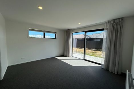 Photo of property in 32 Longview Drive, Lake Hawea, 9382