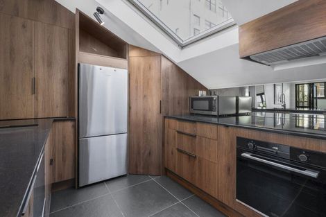 Photo of property in Courtenay Mews Apartments, 18/14 Alpha Street, Te Aro, Wellington, 6011