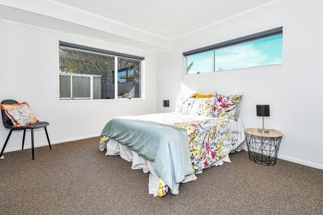 Photo of property in 1/5 Navigator Place, Papatoetoe, Auckland, 2025