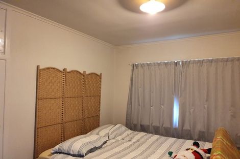 Photo of property in 26 Nikau Street, New Lynn, Auckland, 0600