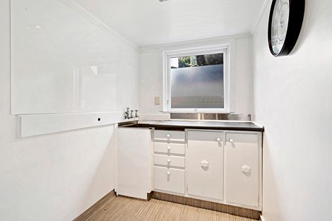 Photo of property in 88 Eskdale Road, Birkdale, Auckland, 0626