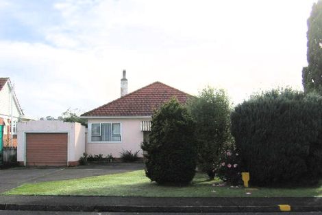 Photo of property in 8 Churchill Street, Kensington, Whangarei, 0112