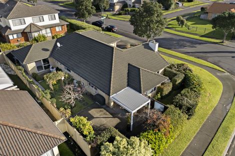 Photo of property in 1 Zara Court, Flat Bush, Auckland, 2016