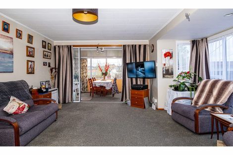 Photo of property in 2/53 Douglas Street, Highfield, Timaru, 7910