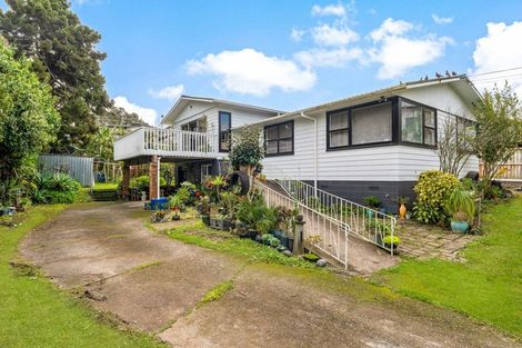 Photo of property in 4 Palmer Avenue, Glen Eden, Auckland, 0602