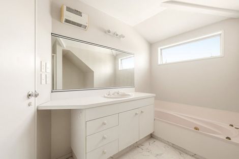 Photo of property in 1 Omanu Court, Mount Maunganui, 3116