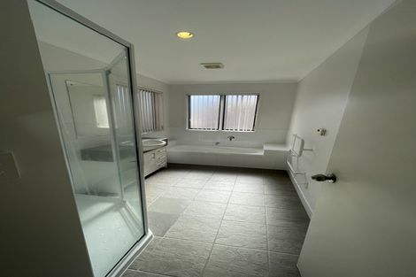 Photo of property in 102 Nautilus Drive, Gulf Harbour, Whangaparaoa, 0930