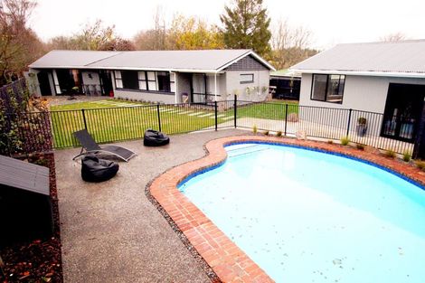 Photo of property in 17 Hawthornden Road, Avonhead, Christchurch, 8042