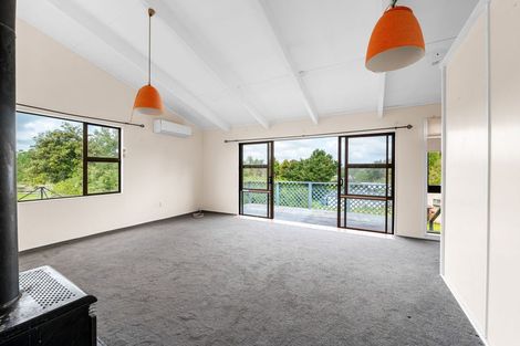 Photo of property in 77 Foster Road, Temple View, Hamilton, 3290