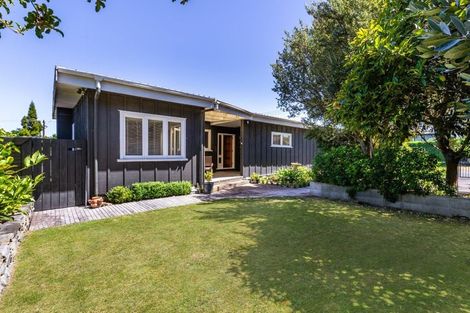 Photo of property in 68 Mere Road, Taupo, 3330