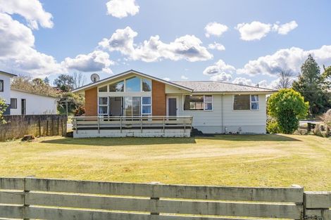 Photo of property in 5 Simmons Road, Taumarunui, 3920