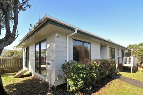 Photo of property in 74a Guadeloupe Crescent, Grenada Village, Wellington, 6037