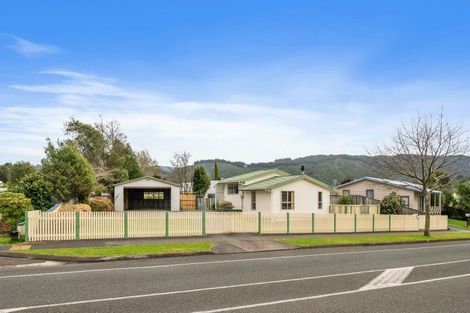 Photo of property in 106 Gemstone Drive, Birchville, Upper Hutt, 5018
