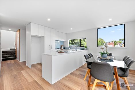 Photo of property in 2/51 Kings Crescent, Hutt Central, Lower Hutt, 5010