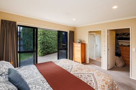 Photo of property in 36 Tennyson Avenue, Kelvin Grove, Palmerston North, 4414