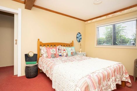Photo of property in 72 Township Road, Kumeroa, Woodville, 4997