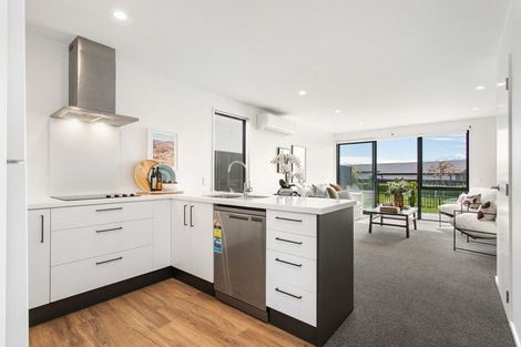 Photo of property in 5 Wheatsheaf Lane, Heathcote Valley, Christchurch, 8022