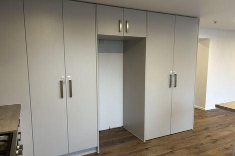 Photo of property in 8 Tableau Place, Totara Vale, Auckland, 0629