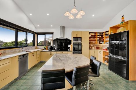 Photo of property in 3 Fairfax Terrace, Frankleigh Park, New Plymouth, 4310