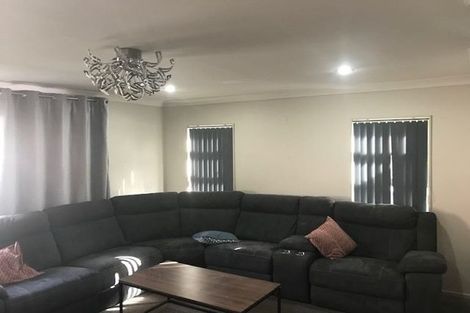 Photo of property in 13 Poppy Watts Grove, Stokes Valley, Lower Hutt, 5019