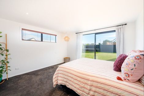 Photo of property in 39 Pounamu Avenue, Albert Town, Wanaka, 9305