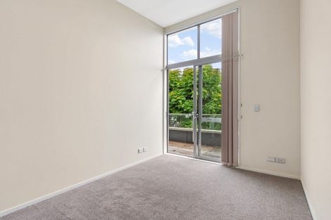 Photo of property in 35k Garnet Road, Westmere, Auckland, 1022
